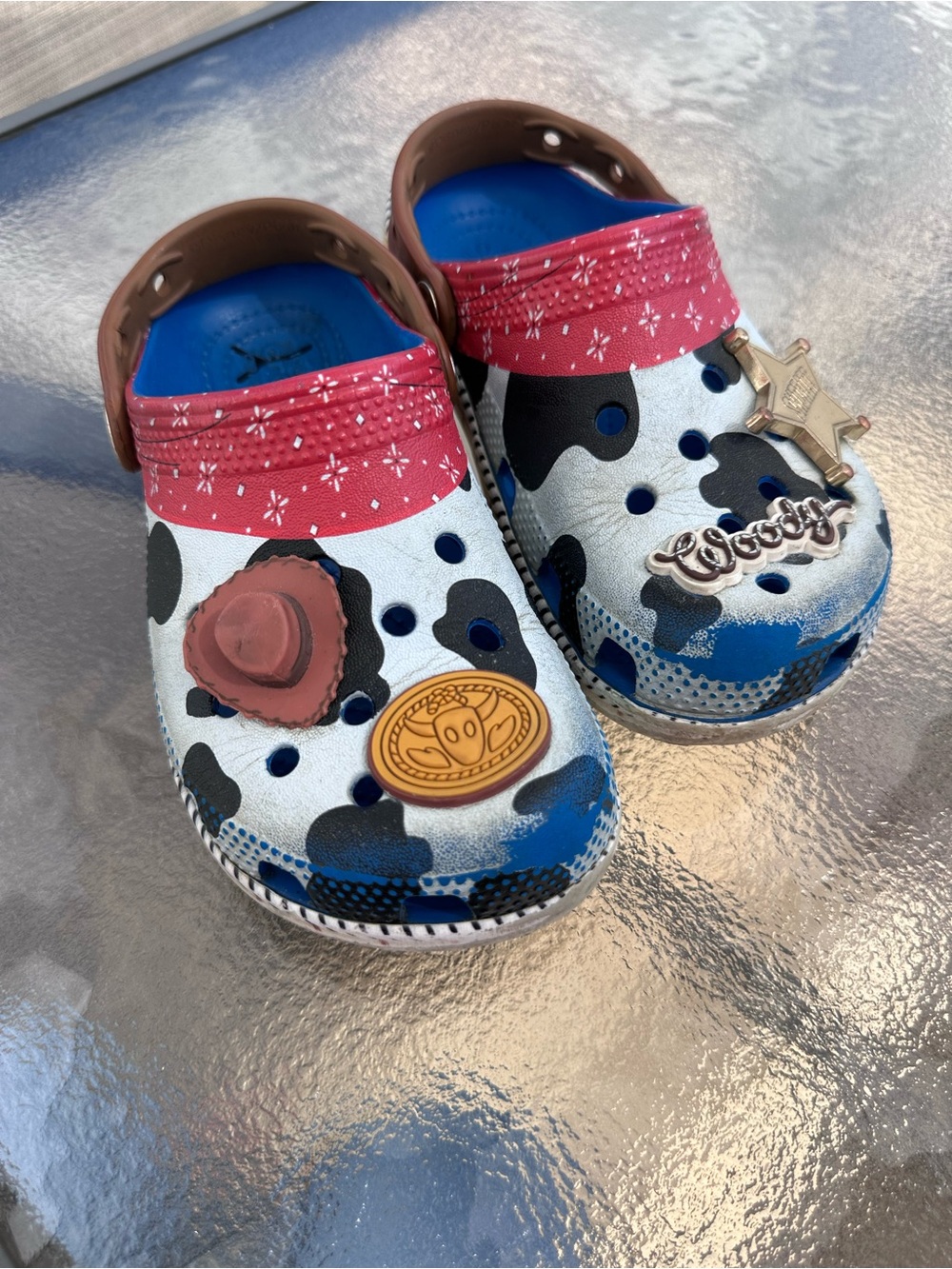 CROCS Kids Clog in White, Blue, Red & Brown